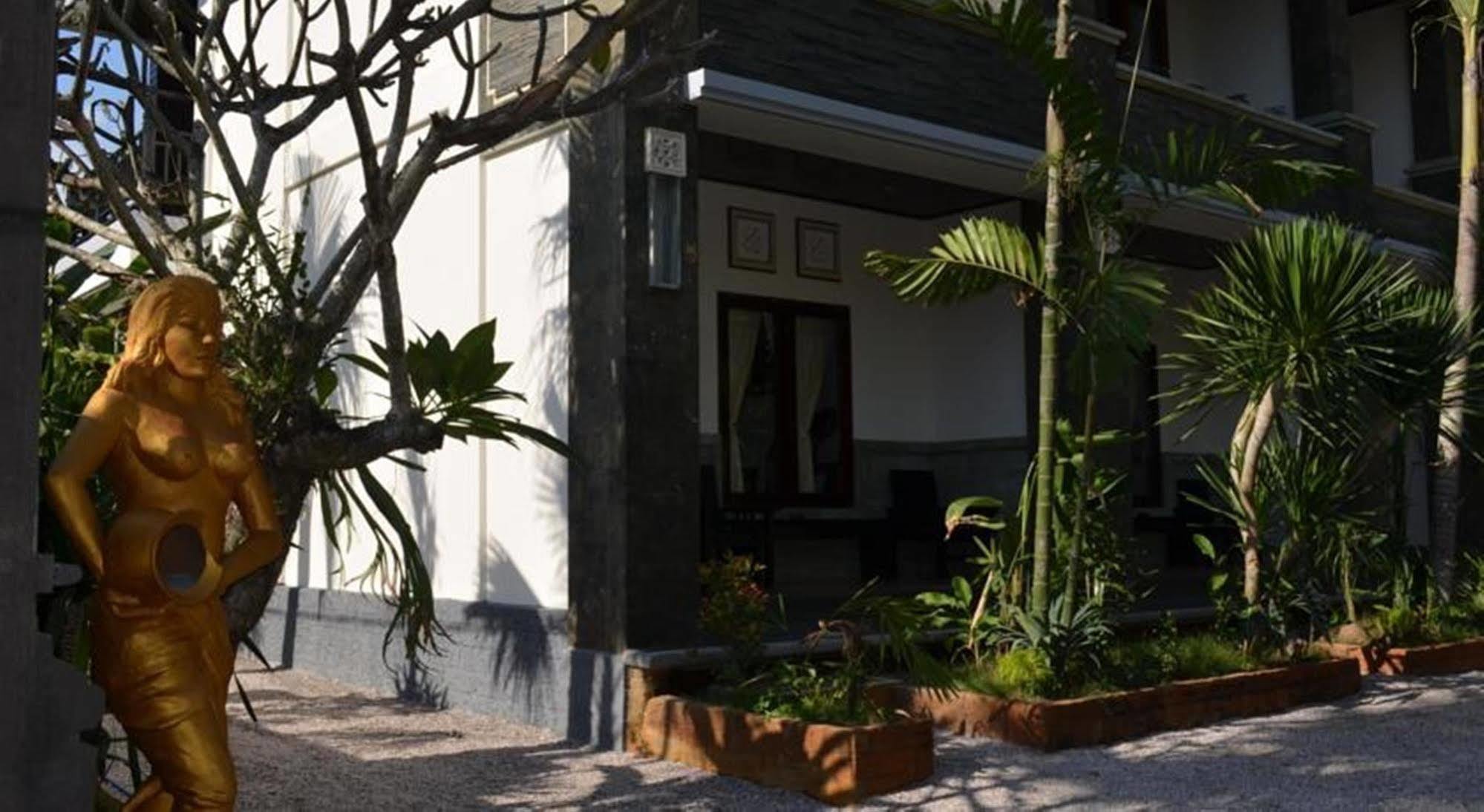 Hotel The Galuh Pekutatan Pulukan Exterior foto